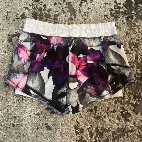 Calia by Carrie Underwood Athletic Shorts - Picture 3 of 3